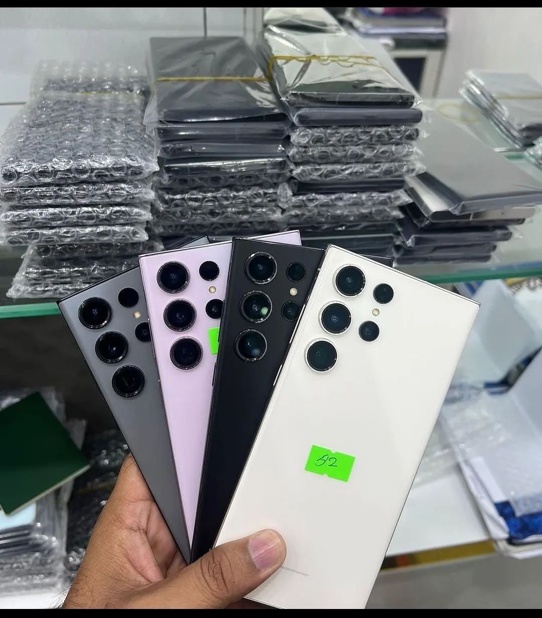Samsung Galaxy S21 Ultra Pallet (18–20 Phones)